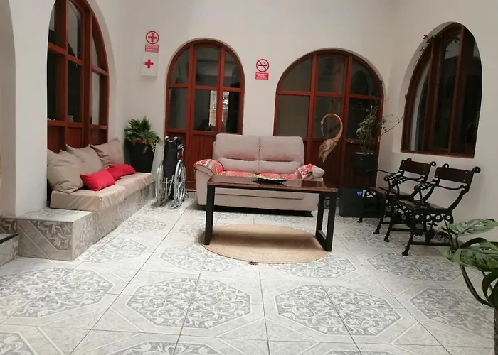 Imperial Hostal *
